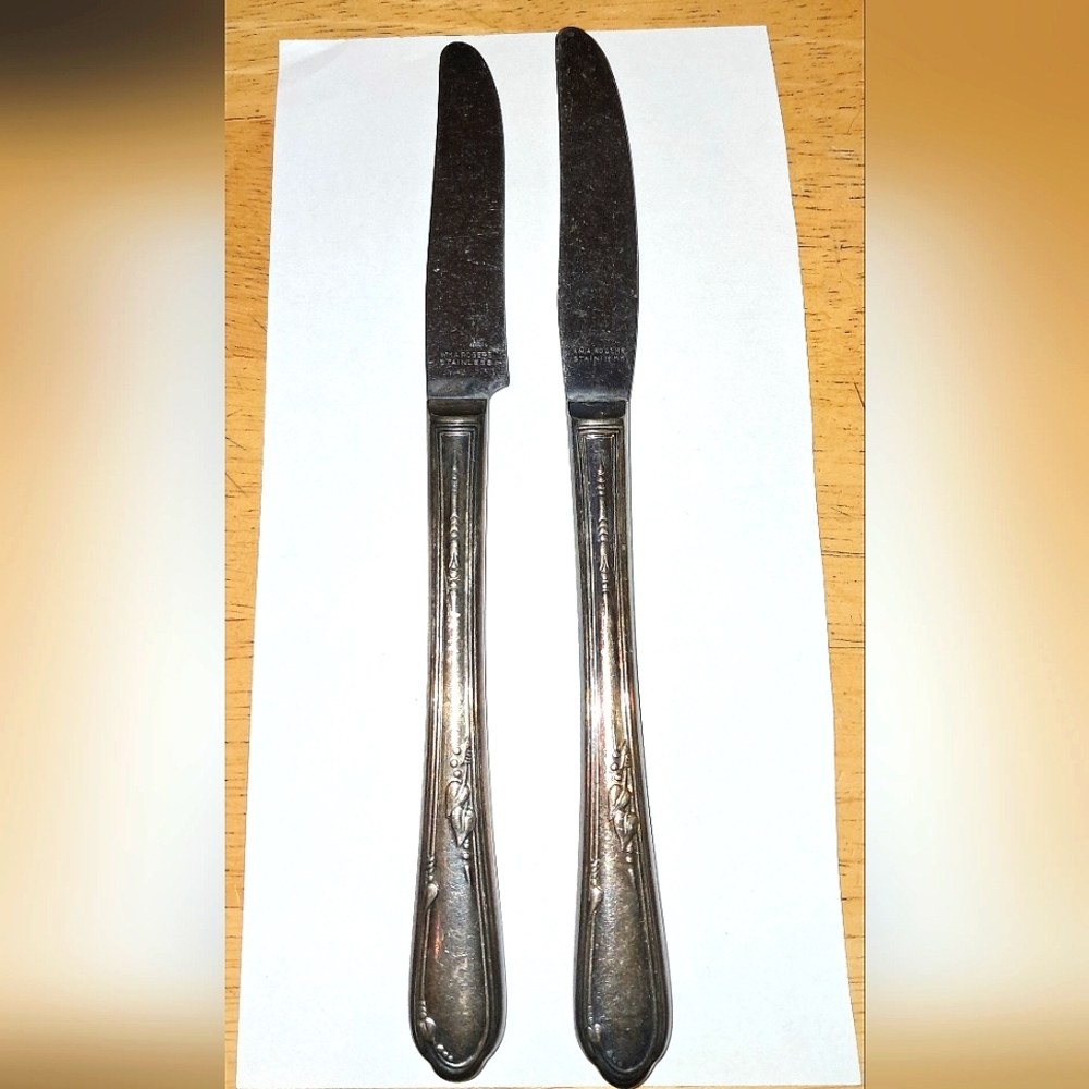 WM A. ROGERS Stainless (blade) Knives VGUC